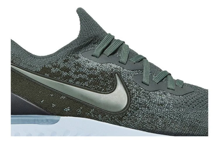 Krossovki-Nike-Epic-React-Flyknit-2-Mineral-Spruce-1