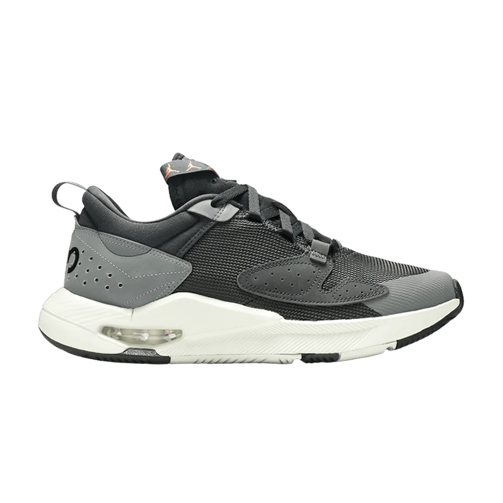Krossovki-Air-Jordan-Air-Cadence-Dark-Smoke-Grey