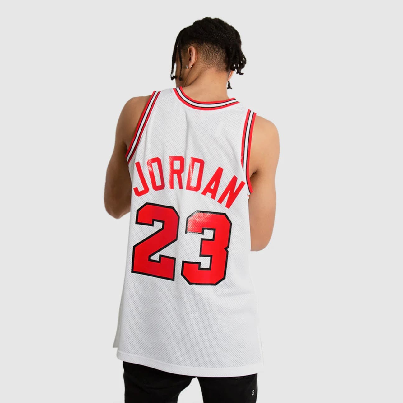 Баскетбольная джерси 1991-1992 Chicago Bulls Michael Jordan #23 Authentic Hardwood Classic White Jersey