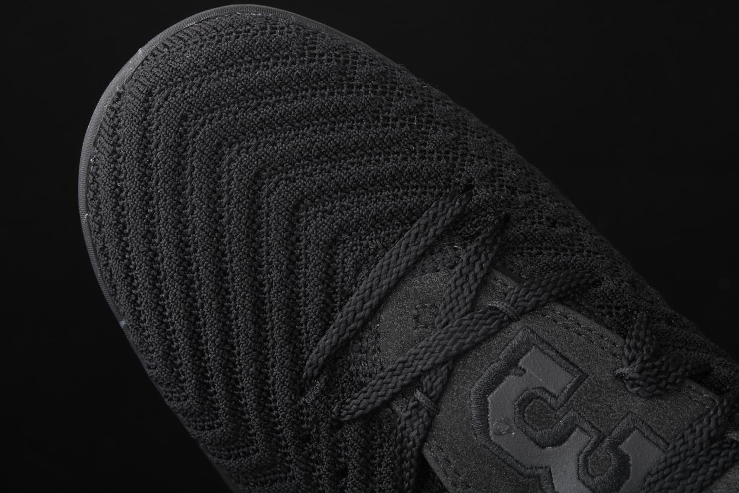 Nike-LeBron-16-EP-Im-King-9