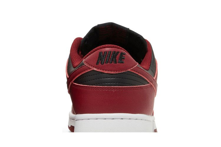 Кроссовки Nike Wmns Dunk Low Next Nature 'Team Red Black'