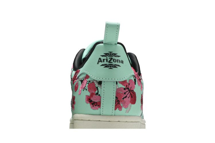 Кроссовки Arizona x adidas Superstar 'Green Tea With Ginseng And Honey'
