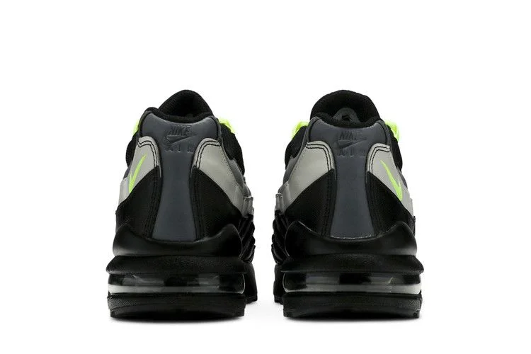 Krossovki-Nike-Air-Max-95-GS-Black-Volt-5