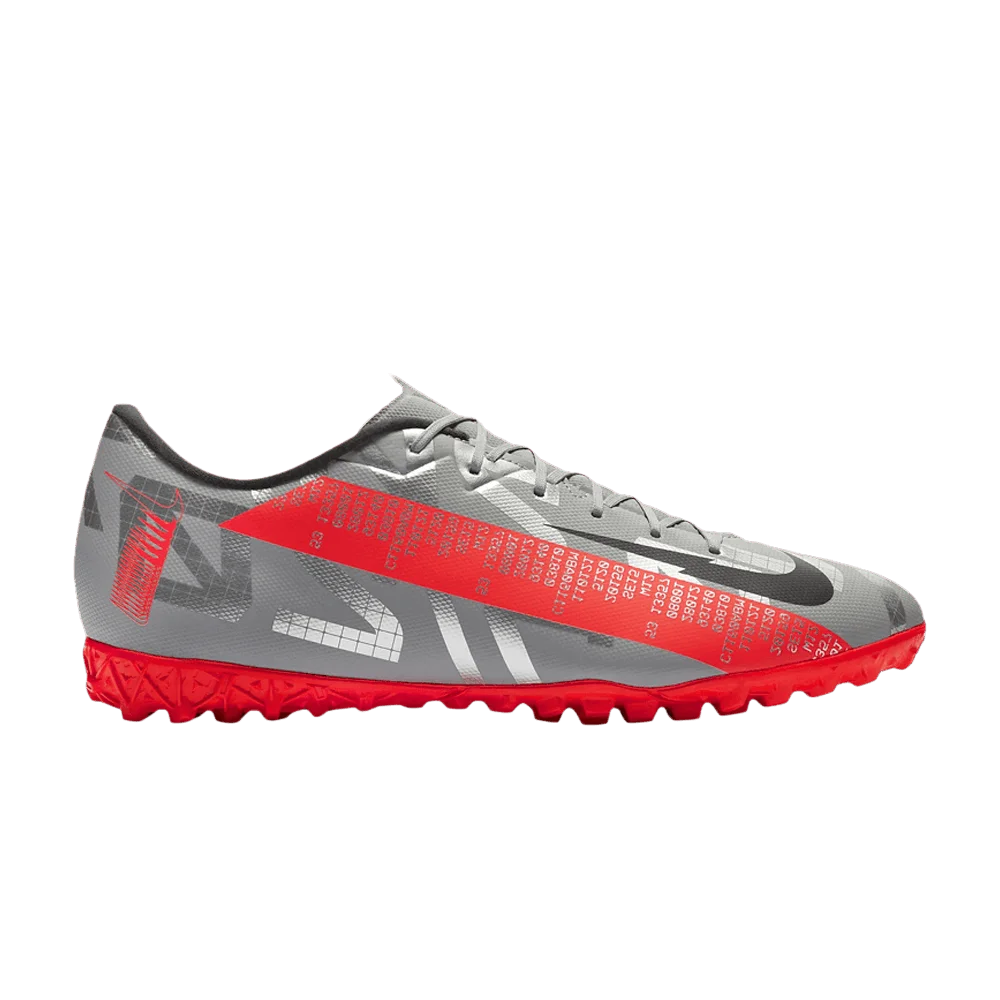 Krossovki-Nike-Mercurial-Vapor-13-Academy-TF-Neighbourhood-Pack-Metallic-Bomber-Grey