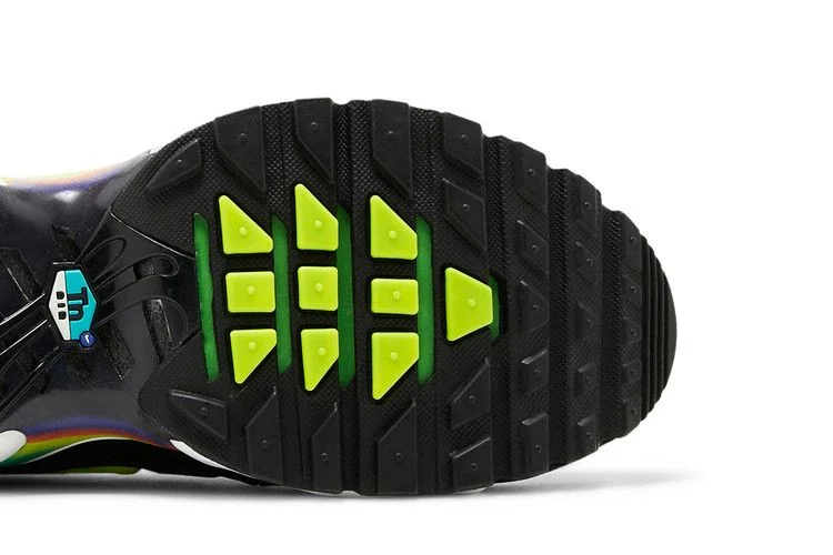 Кроссовки Nike Air Max Plus SE 'Evolution of Icon'