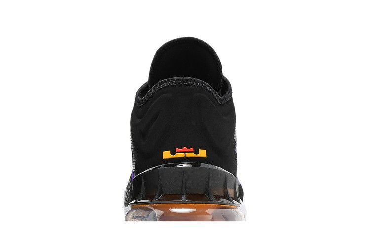 Кроссовки Nike LeBron 18 Low 'ACG Terra'