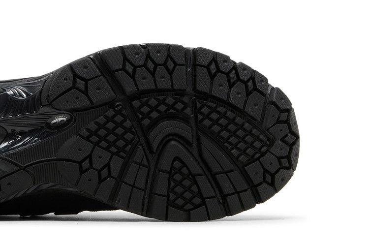 Кроссовки New Balance 1906R 'Black Gradient'