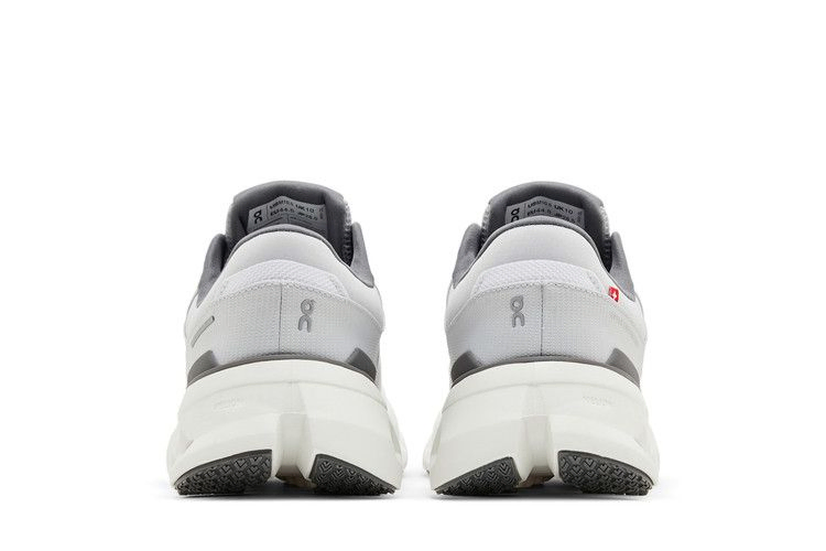 cloudrunner-2-frost-white-3me10140622_05