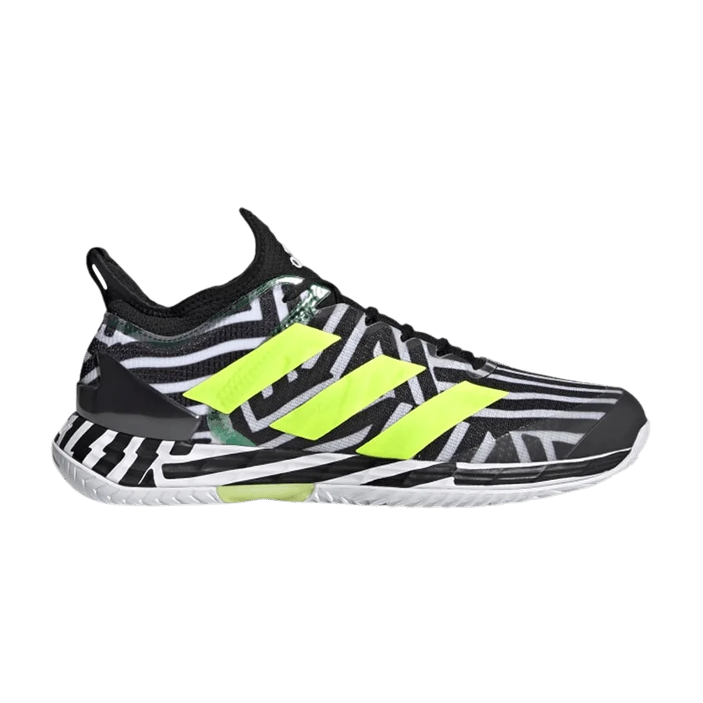 Krossovki-Adidas-Adizero-Ubersonic-4-Black-Solar-Yellow