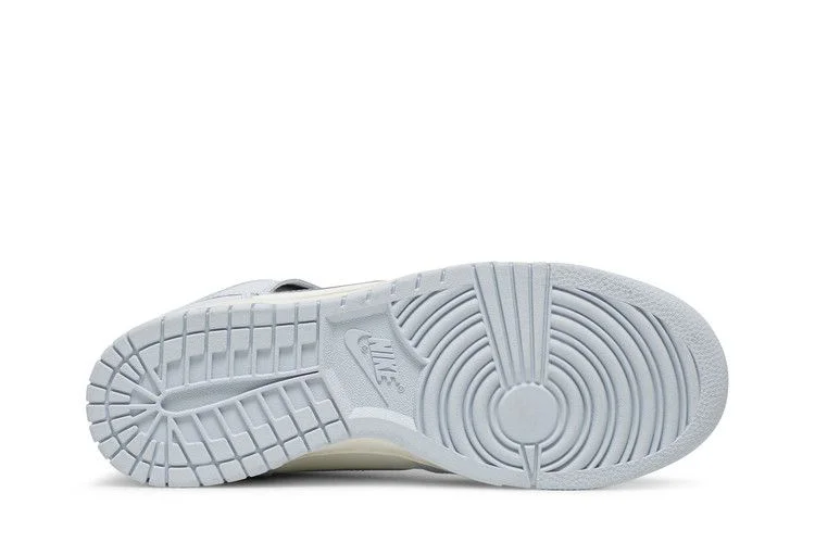 Кроссовки Nike Wmns Dunk High 'Football Grey'