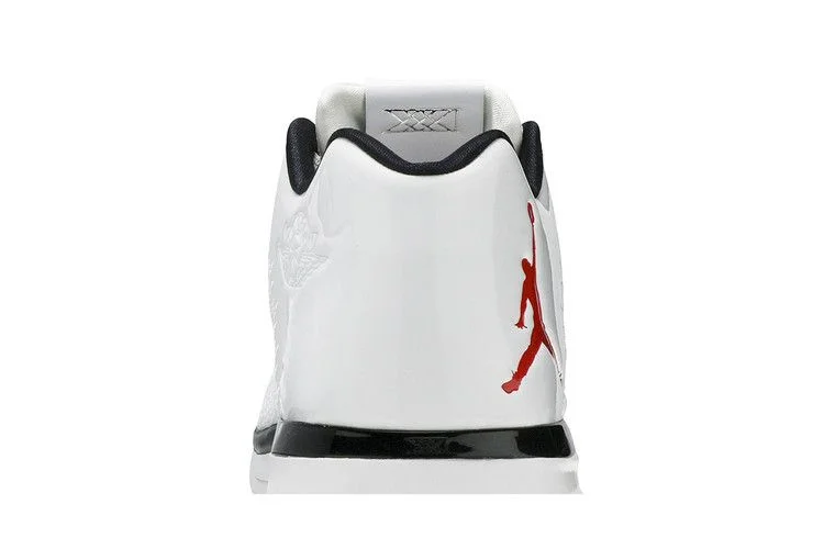 Krossovki-Air-Jordan-31-Low-Bulls-6