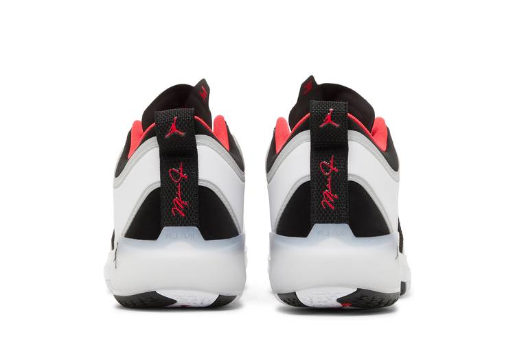 air-jordan-37-low-siren-red-dq4122-100_05