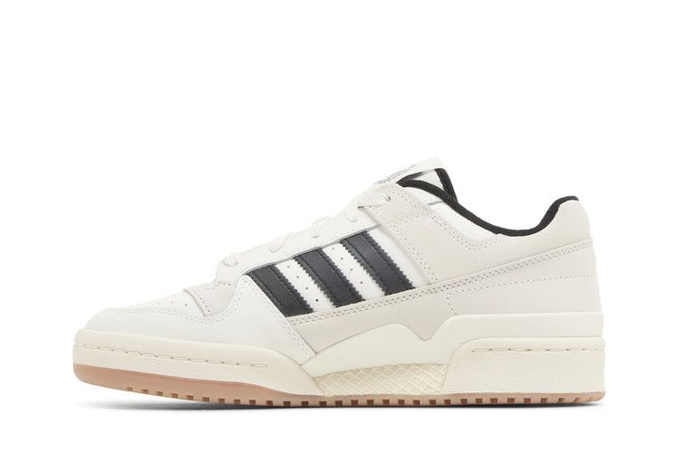 wmns-forum-low-white-black-gum-ig3967_02