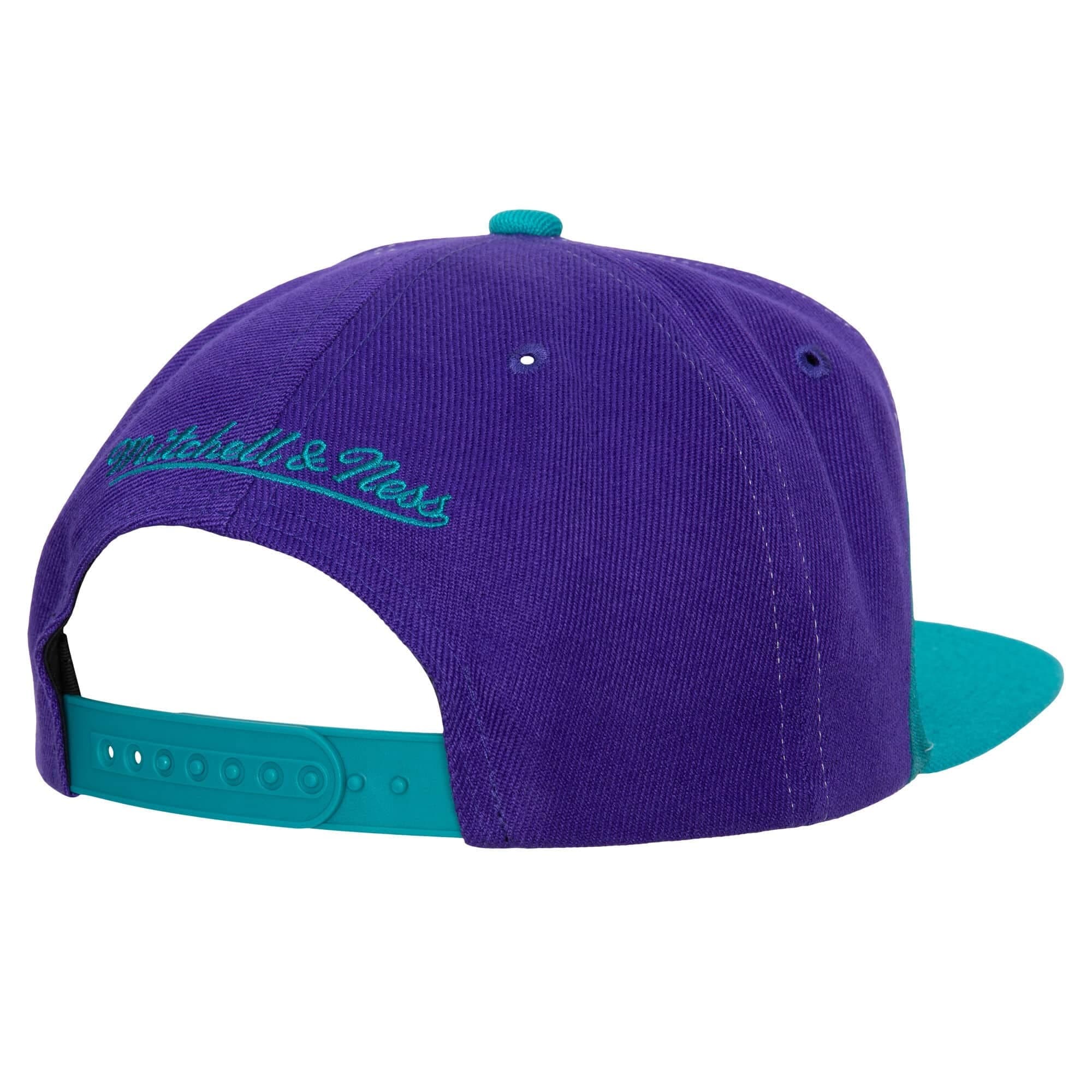 Бейсболка Mitchell & Ness Sharktooth Snapback HWC Charlotte Hornets Hat