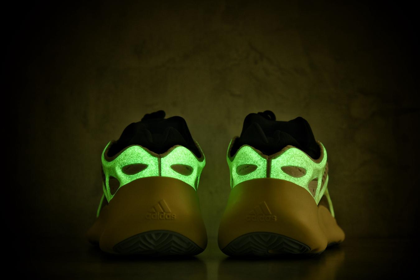 adidas-Yeezy-700-V3-Azael-13