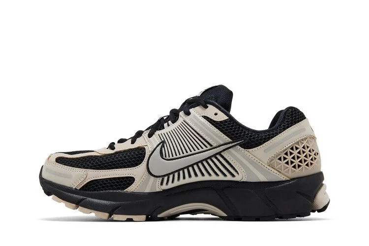 Кроссовки Nike Air Zoom Vomero 5 'Black Cream'
