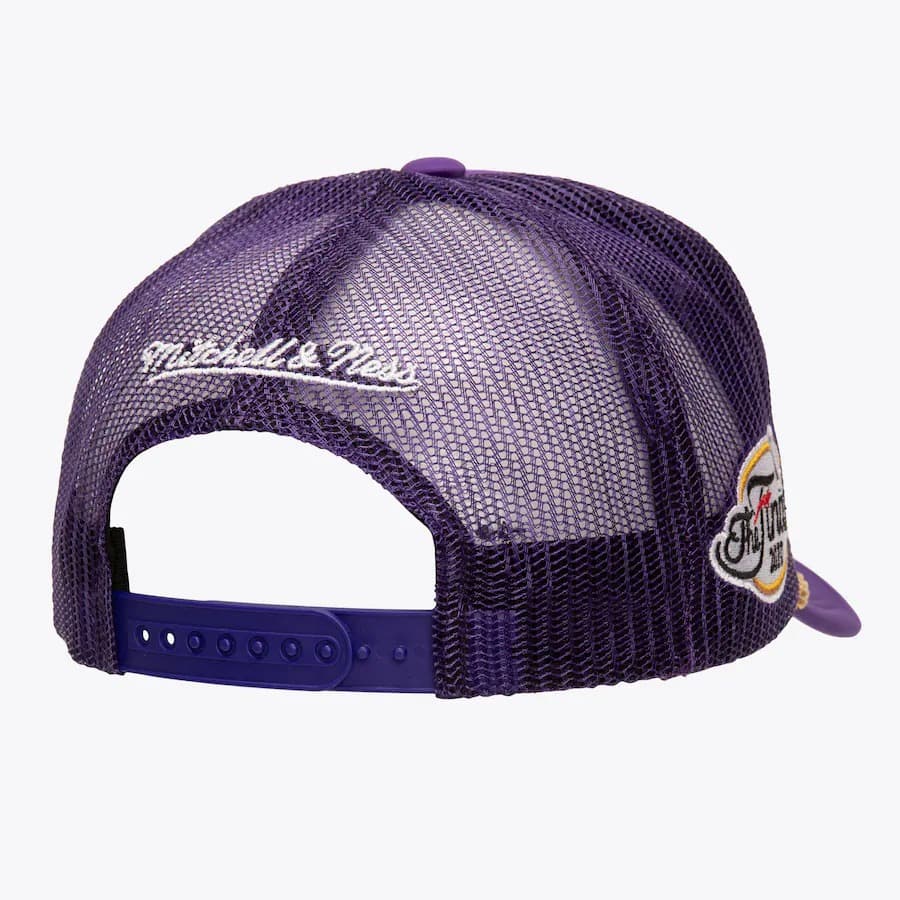Бейсболка Mitchell & Ness Purple Los Angeles Lakers Golden Champs Trucker Snapback Hat